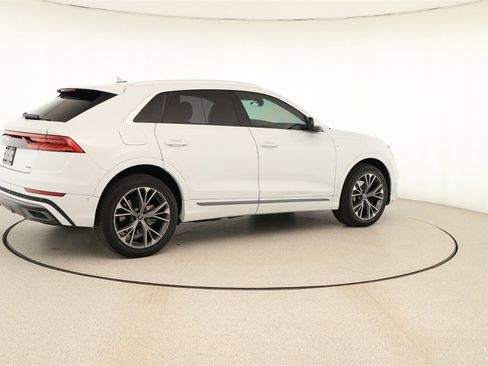 Certified 2023 Audi Q8 Prestige w/ Prestige Package image 7