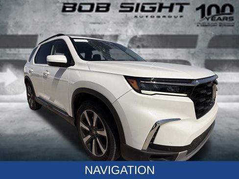 Certified 2023 Honda Pilot Touring image 9