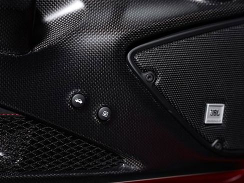 Used 2019 Ferrari 488 Pista Coupe RWD image 68