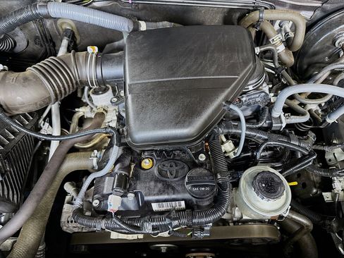 Used 2023 Toyota Tacoma SR image 38