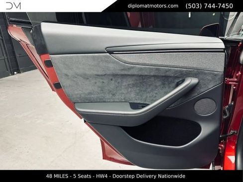 Used 2026 Tesla Model Y AWD image 29
