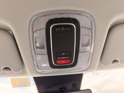 Used 2025 Hyundai Kona SEL AWD/4WD image 24