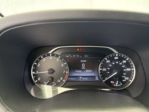 Used 2024 Nissan Frontier SV w/ Hardbody Edition AWD/4WD image 23