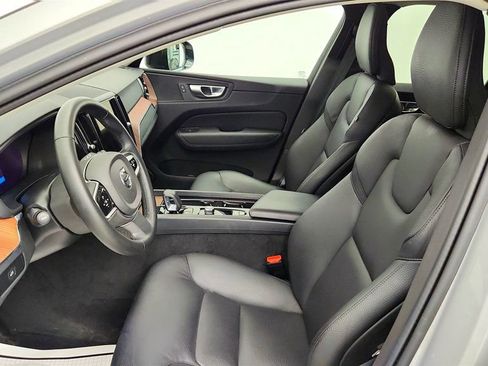 Used 2024 Volvo XC60 B5 Plus w/ Climate Package AWD/4WD image 19