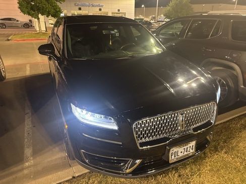 Used 2019 Lincoln Nautilus Reserve image 2