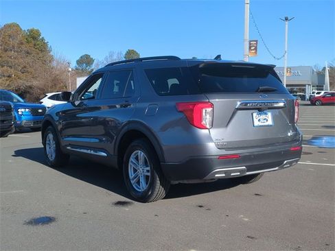 Used 2023 Ford Explorer XLT w/ Equipment Group 202A image 11