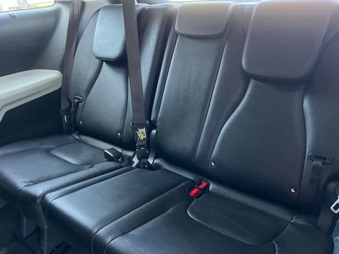 Used 2024 Kia Carnival SX Prestige FWD image 17