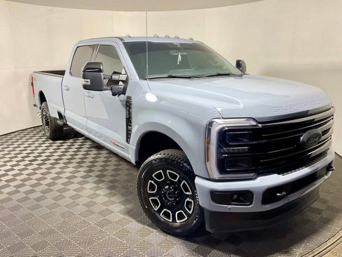 Used 2026 Ford F350 Platinum AWD/4WD image 5