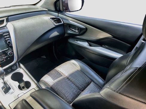 Used 2017 Nissan Murano Platinum w/ Platinum Technology Package FWD image 25