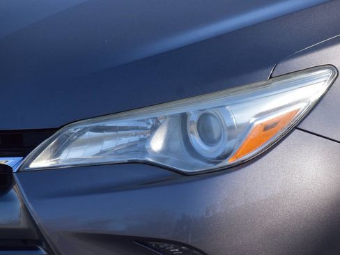 Used 2015 Toyota Camry LE FWD image 38