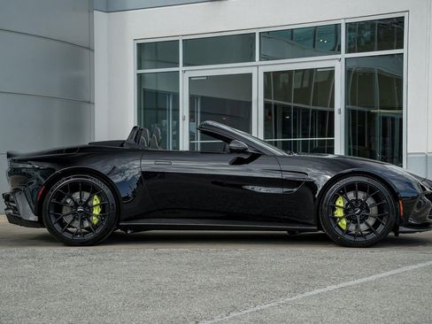 New 2026 Aston Martin V8 Vantage Roadster image 8