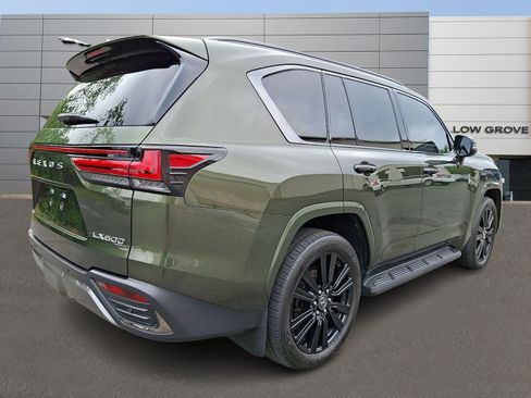 Used 2024 Lexus LX 600 4WD w/ Luxury Package image 2