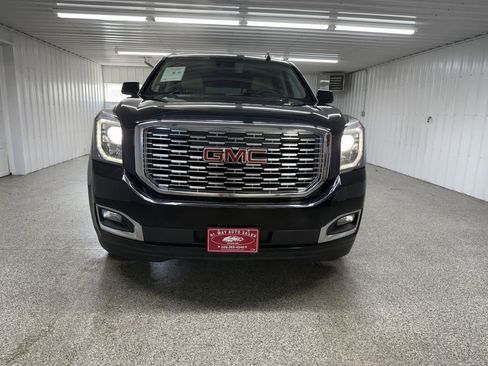 Used 2019 GMC Yukon XL Denali w/ Denali Ultimate Package image 2