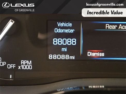 Used 2017 Cadillac XT5 Luxury w/ Driver Awareness Package image 13