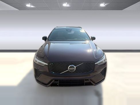 New 2026 Volvo XC60 B5 Core w/ Climate Package image 6