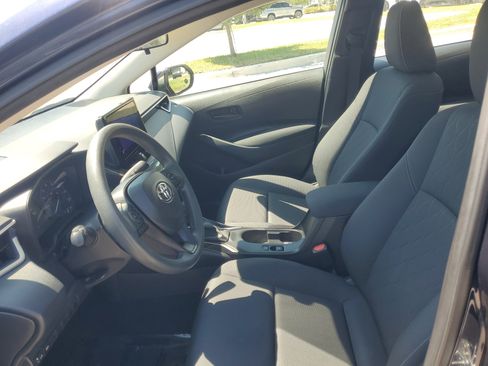 Used 2023 Toyota Corolla LE image 15