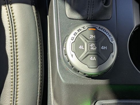 New 2025 Ford Bronco Badlands w/ Sasquatch Package image 23