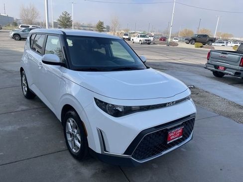 Used 2024 Kia Soul LX w/ Option Group 015 image 7