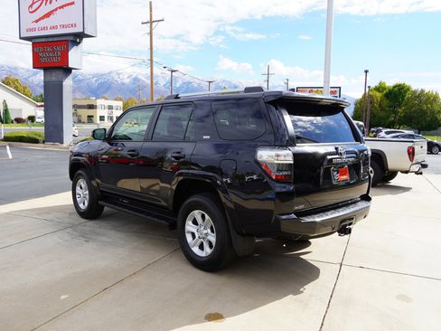 Used 2024 Toyota 4Runner SR5 image 6