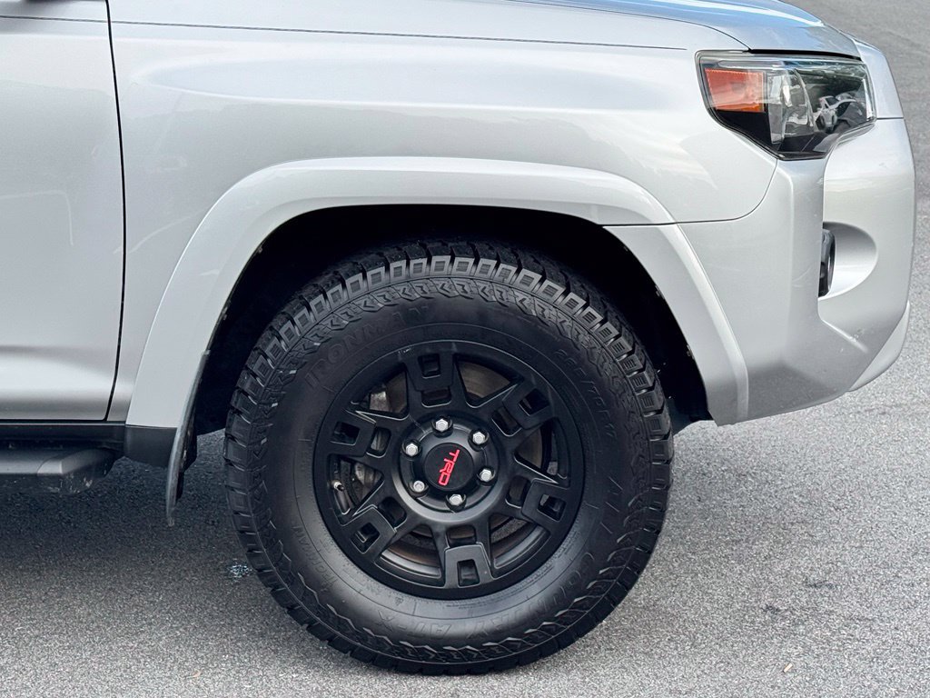 Used 2019 Toyota 4Runner SR5 RWD image 36