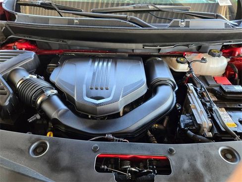 Used 2025 Buick Enclave Preferred w/ Power Package image 24