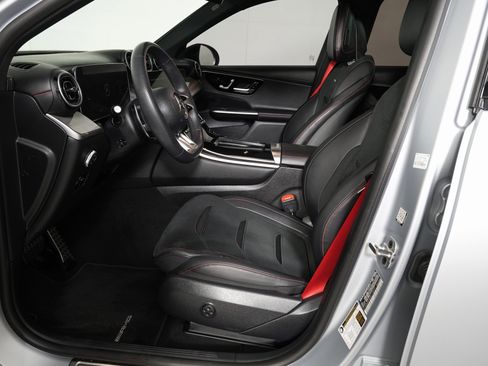 Used 2024 Mercedes-Benz GLC 43 AMG 4MATIC image 14