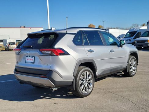 Used 2025 Toyota RAV4 Limited image 6