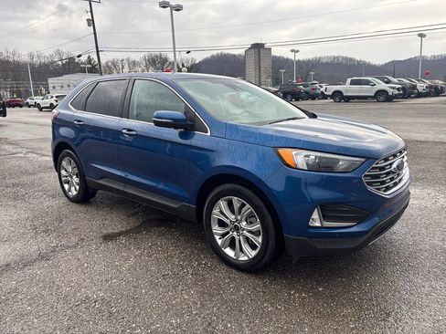 Used 2024 Ford Edge Titanium image 7