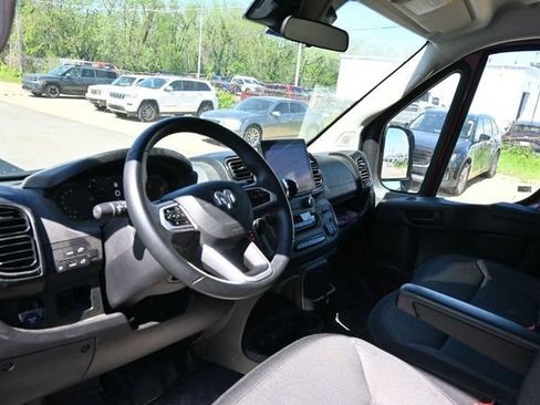 Used 2023 RAM ProMaster 2500 w/ Driver Convenience Group FWD image 18