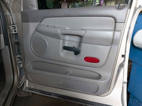 Used 2004 Dodge Ram 2500 Truck SLT w/ Trailer Tow Group image 17