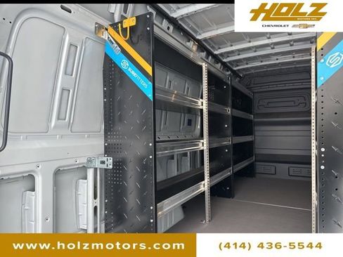 Used 2025 Mercedes-Benz Sprinter 2500 image 32