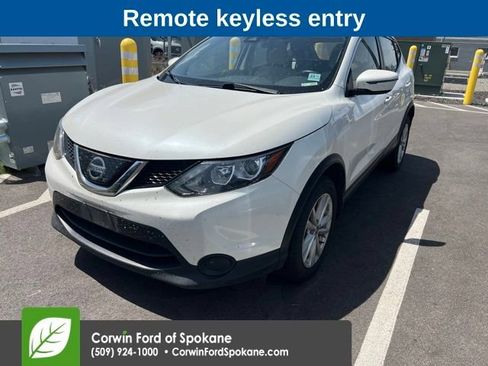 Used 2019 Nissan Rogue Sport SV FWD image 3