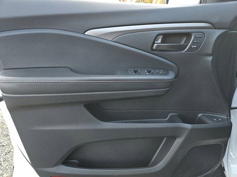 Certified 2023 Honda Passport TrailSport image 13