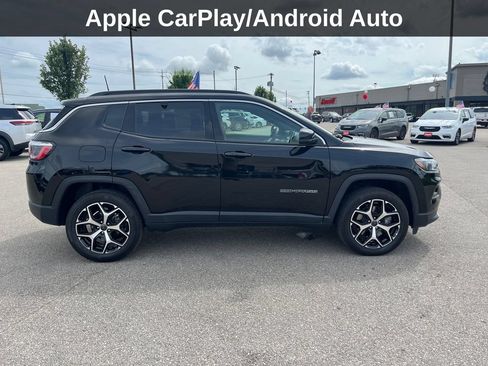 Used 2025 Jeep Compass Limited AWD/4WD image 8