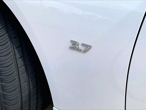 Used 2015 INFINITI Q50 Premium w/ Navigation Package AWD/4WD image 34