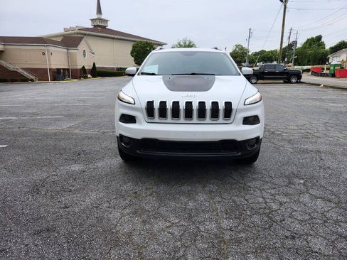 Used 2016 Jeep Cherokee Latitude AWD/4WD image 2