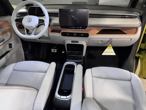 New 2025 Volkswagen ID. Buzz 1st Edition image 39