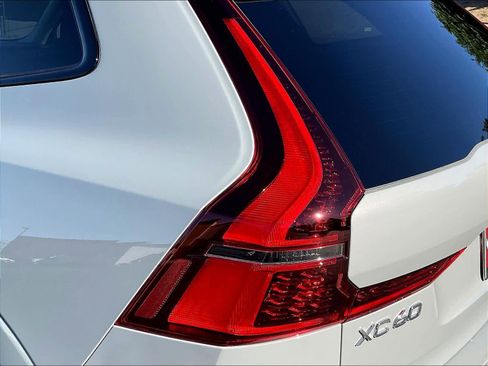 New 2026 Volvo XC60 B5 Core image 25