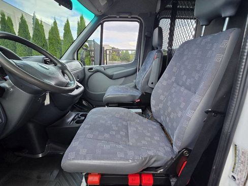 Used 2006 Dodge Sprinter 2500 w/ PWR Convenience Group image 9