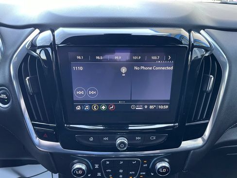 Used 2023 Chevrolet Traverse LT AWD/4WD image 16