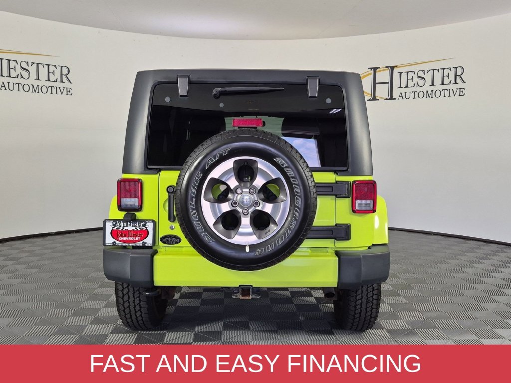 Used 2016 Jeep Wrangler Unlimited Sahara w/ Connectivity Group AWD/4WD image 5