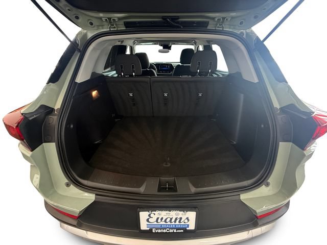 Used 2025 Chevrolet TrailBlazer LT AWD/4WD image 26