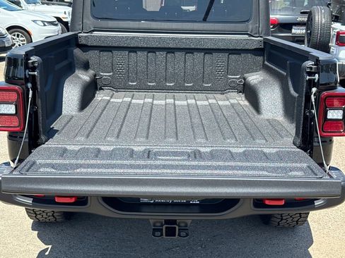 New 2026 Jeep Gladiator Rubicon AWD/4WD image 13