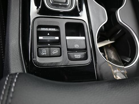 Used 2025 Honda Pilot Touring image 35