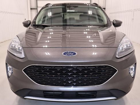 Certified 2020 Ford Escape Titanium w/ Titanium Premium Package 2.0 AWD/4WD image 5