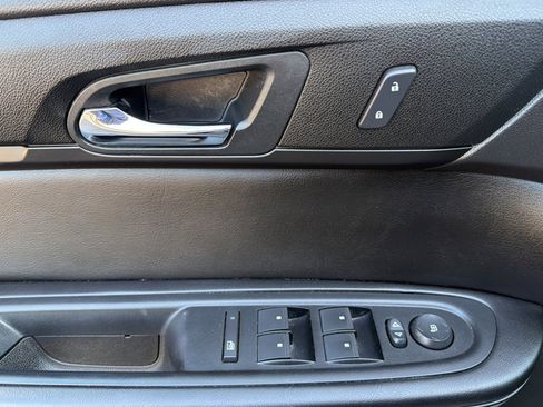 Used 2014 Chevrolet Traverse LT w/ All-Star Edition image 11