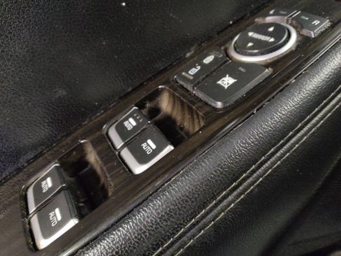 Used 2020 Kia Sorento LX image 27