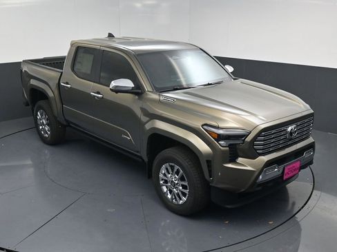 New 2026 Toyota Tacoma Limited AWD/4WD image 14