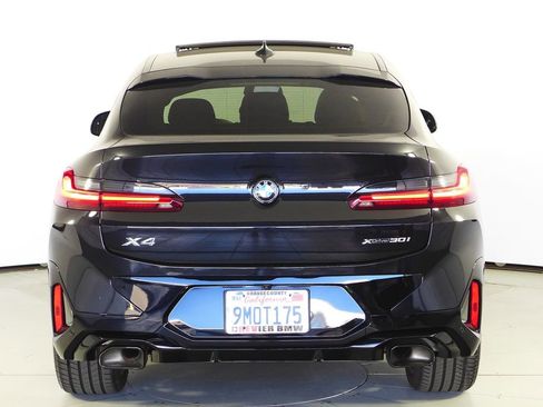 Certified 2024 BMW X4 xDrive30i w/ Premium Package image 8