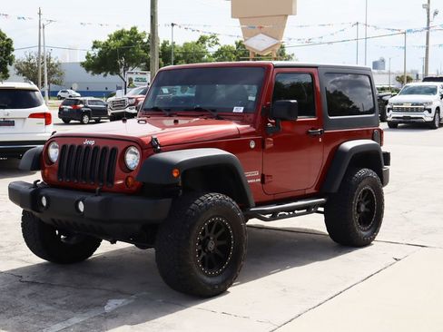 Used 2013 Jeep Wrangler Sport AWD/4WD image 5